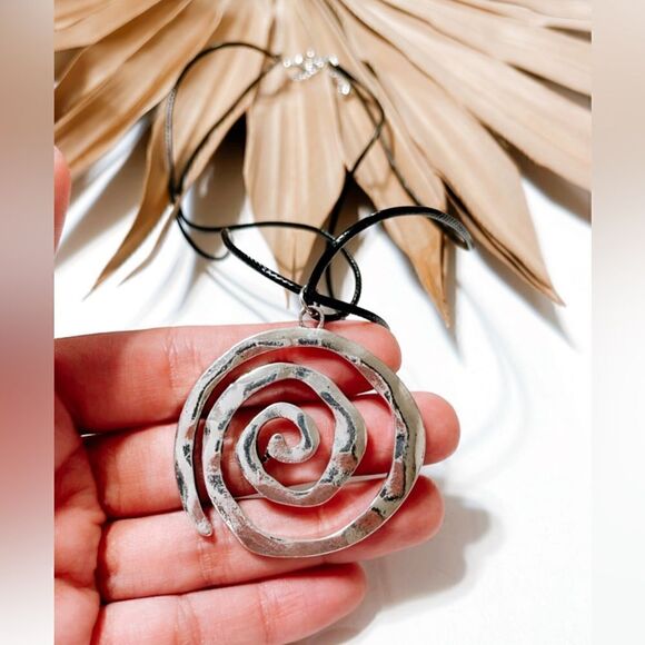Swirl boho necklace S482 - Picture 3 of 3